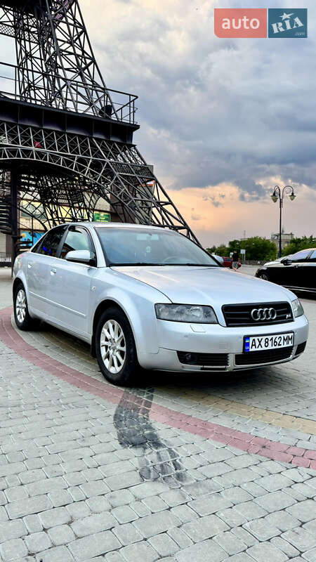 Audi A4 (2004)