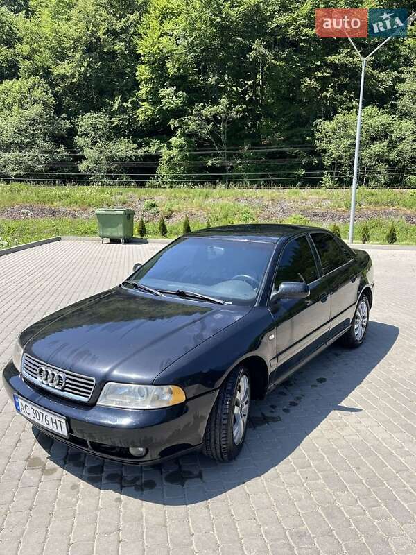 Audi A4 (2000)