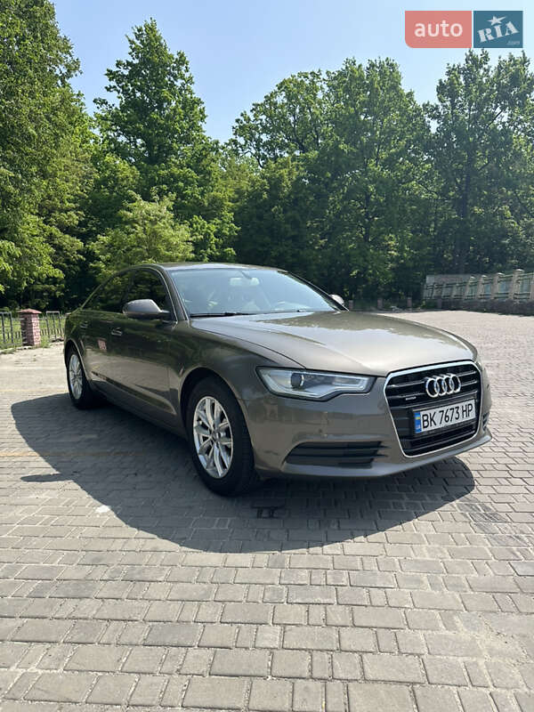Audi A6 (2011)