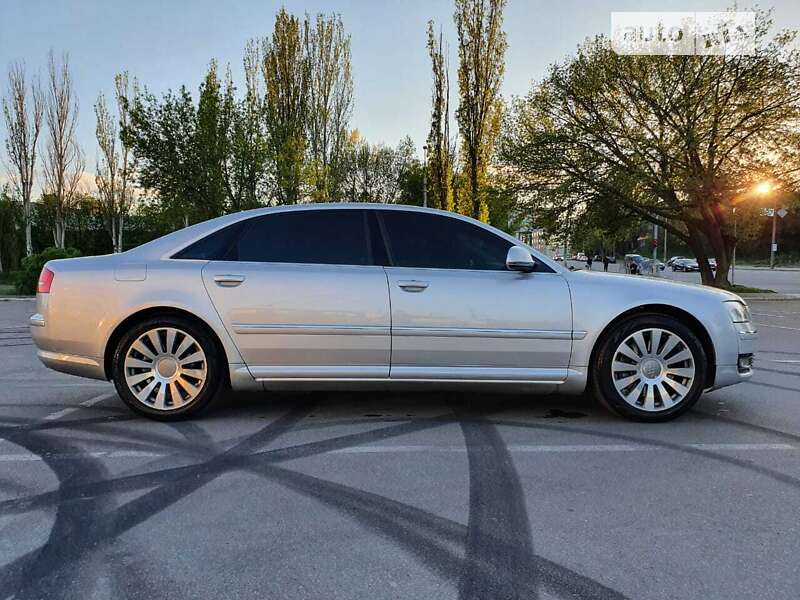 Audi A8 (2007)