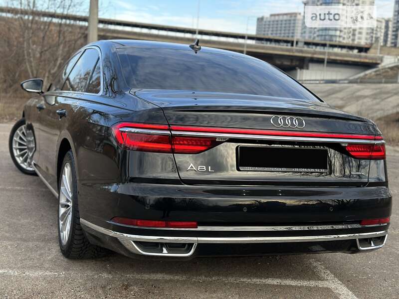 Audi A8 (2021)