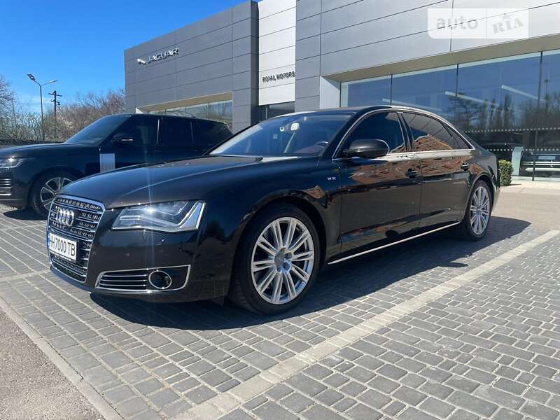 Audi A8 (2012)