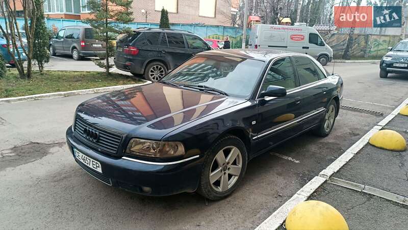 Audi A8 (2000)