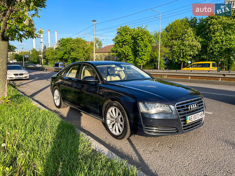 Audi A8 (2010)