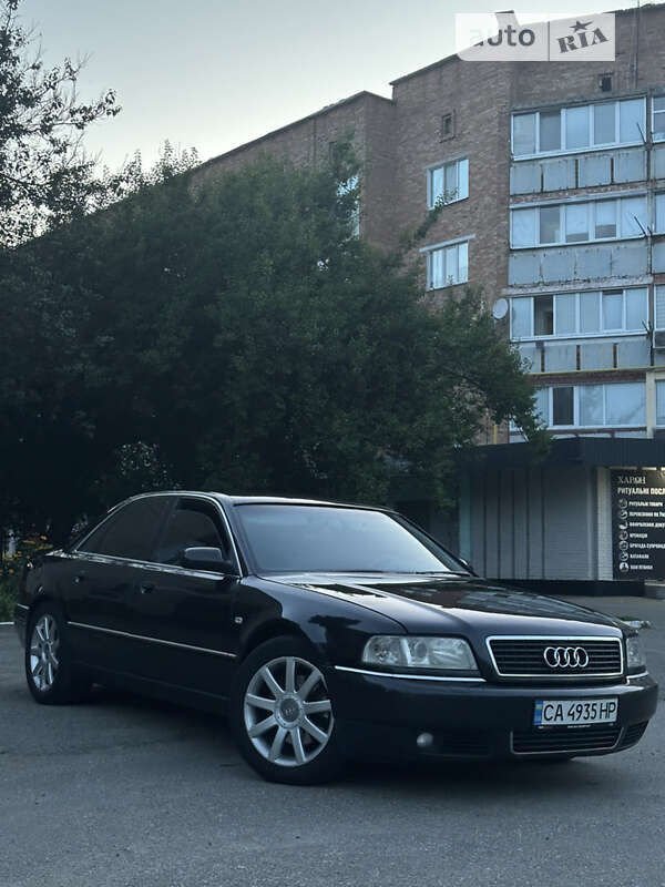 Audi A8 (2000)