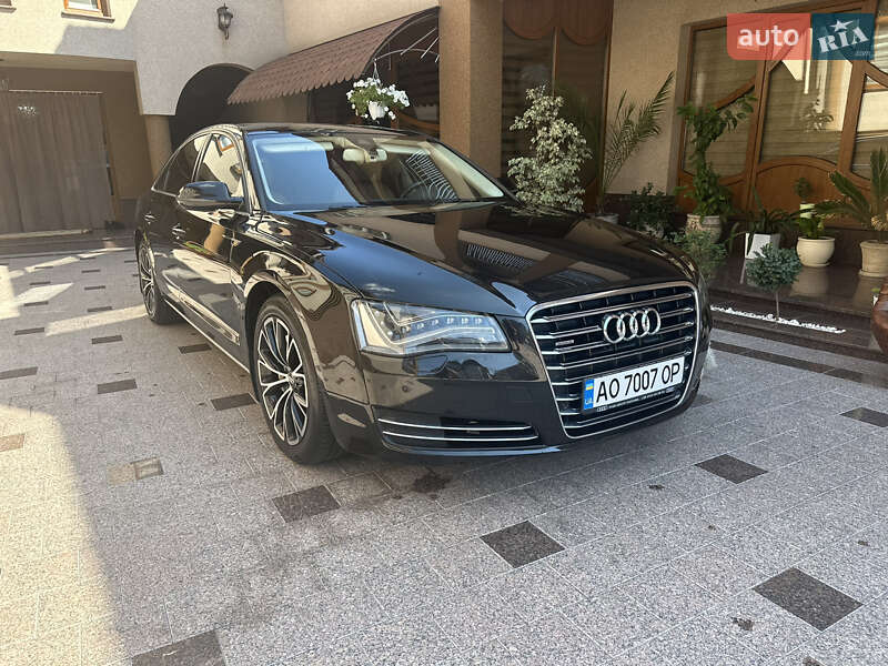 Audi A8 (2012)