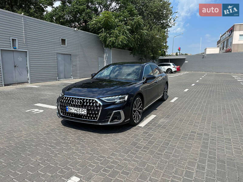 Audi A8 (2023)