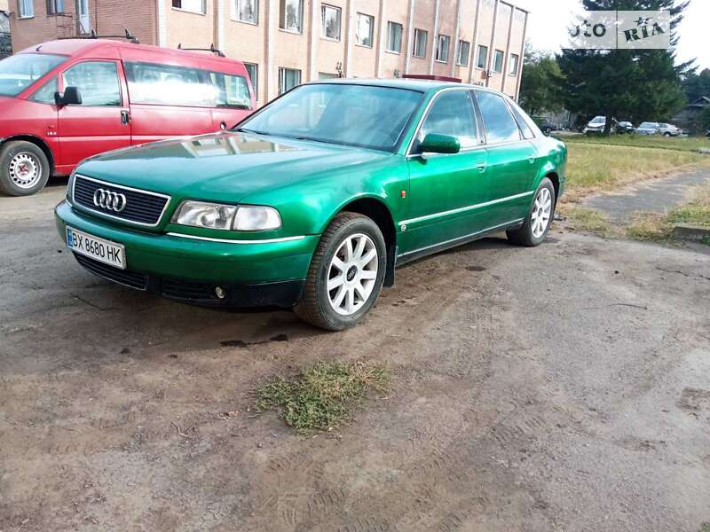 Audi A8 (1995)
