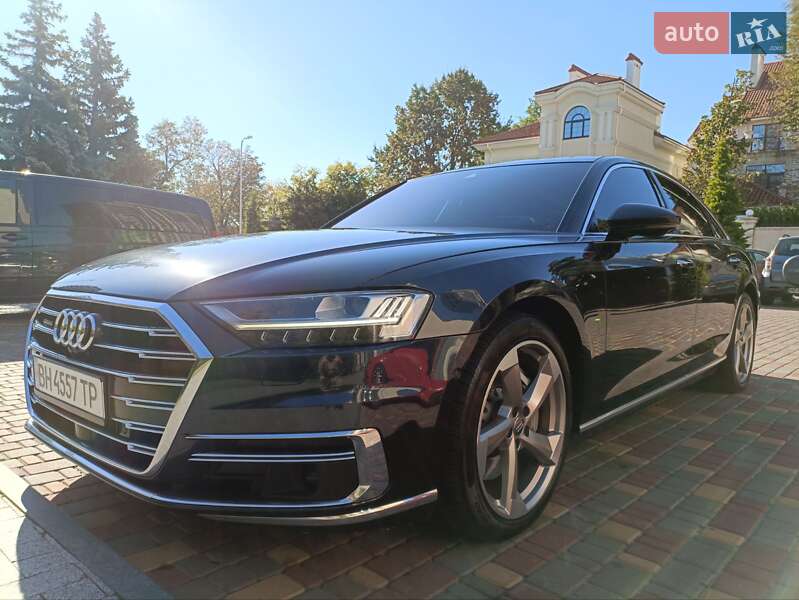 Audi A8 (2017)