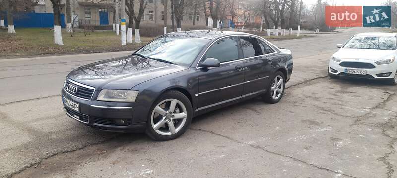 Audi A8 (2003)