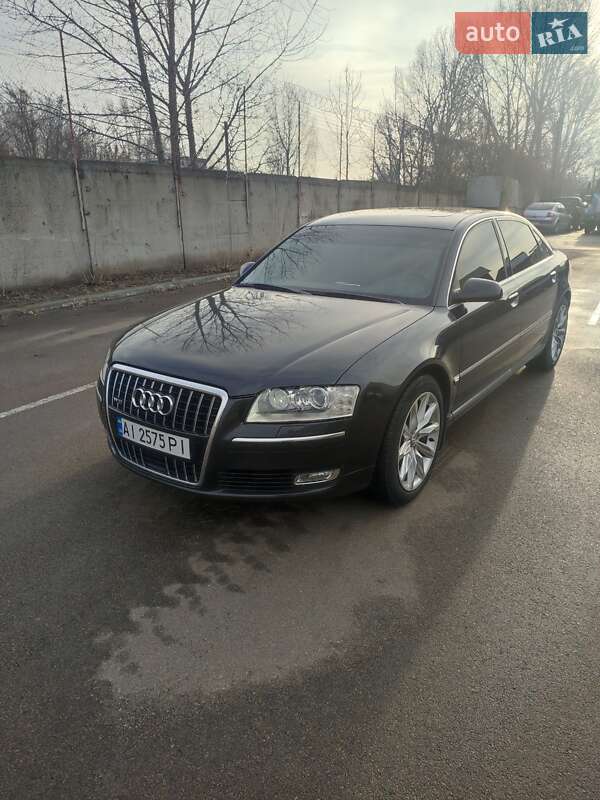 Audi A8 (2003)