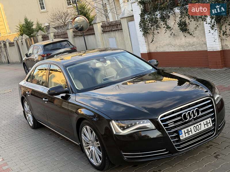 Audi A8 (2012)