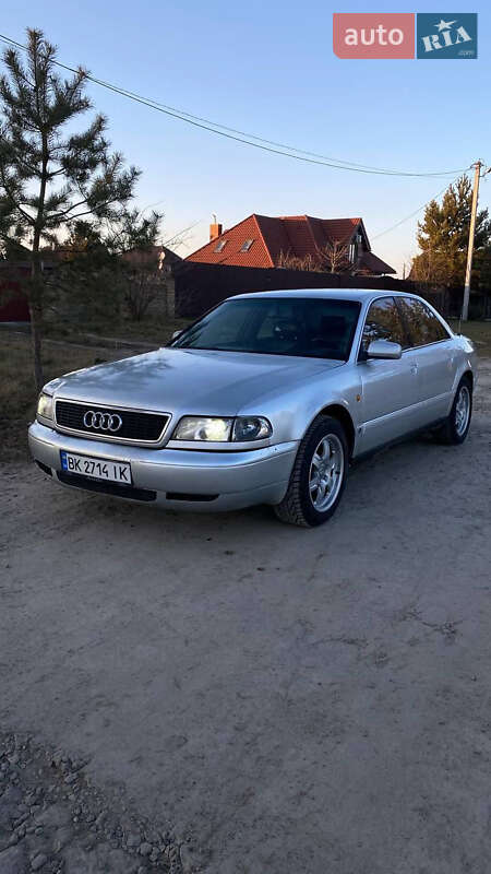 Audi A8 (1997)