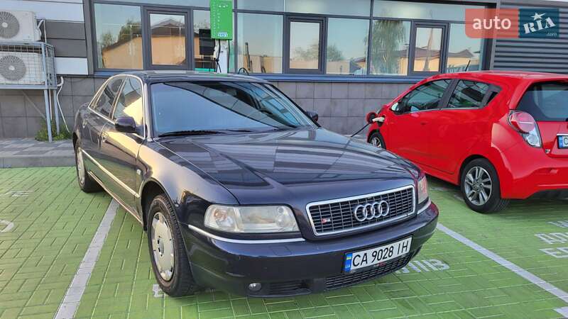 Audi A8 (1998)