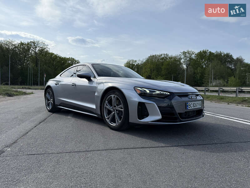 Audi E-tron gt (2021)