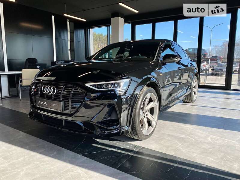 Audi E-tron (2022)