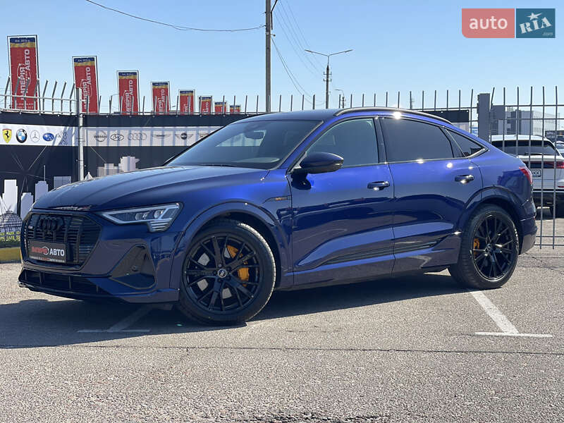 Audi E-tron (2022)