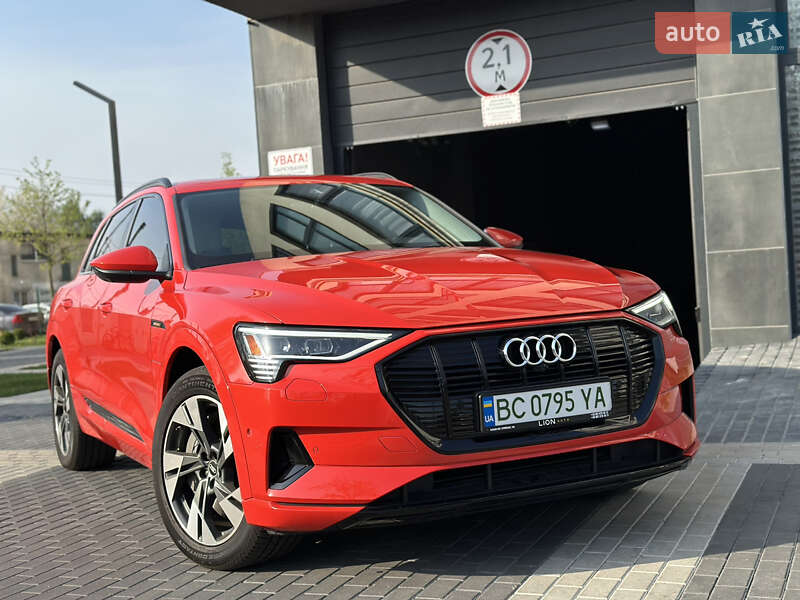 Audi E-tron (2022)