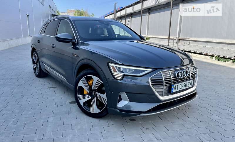 Audi E-tron (2019)