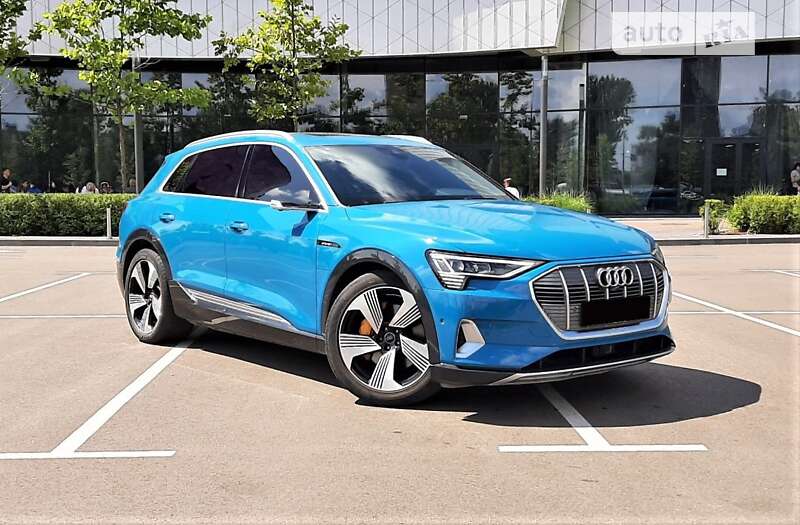 Audi E-tron (2019)