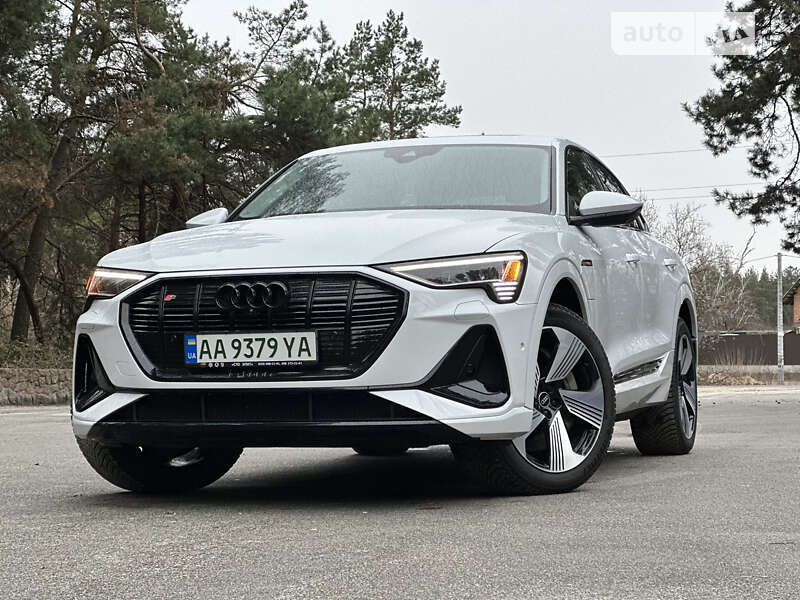 Audi E-tron (2020)