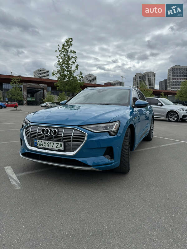 Audi E-tron (2019)