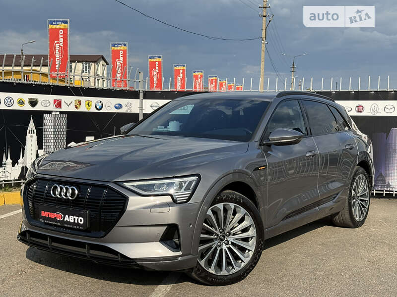 Audi E-tron (2021)