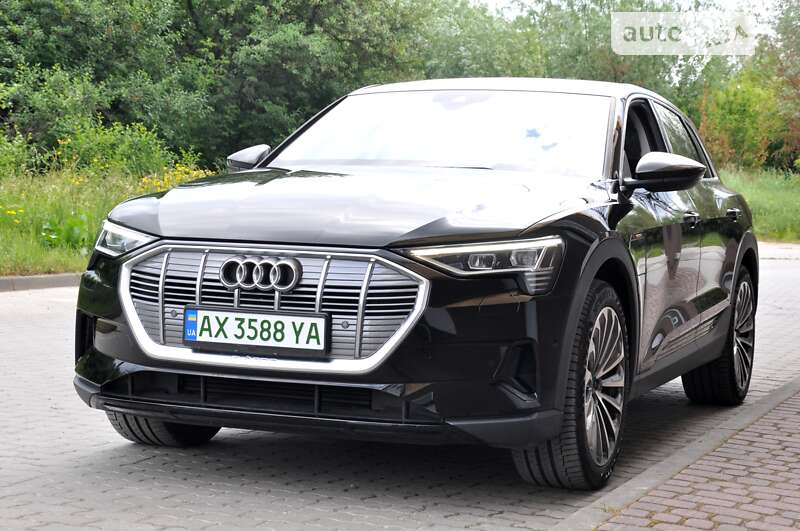 Audi E-tron (2021)