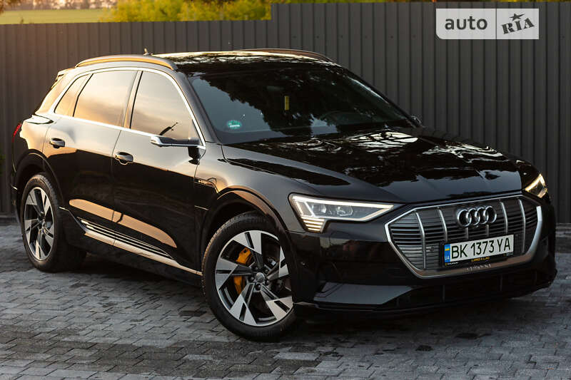 Audi E-tron (2019)