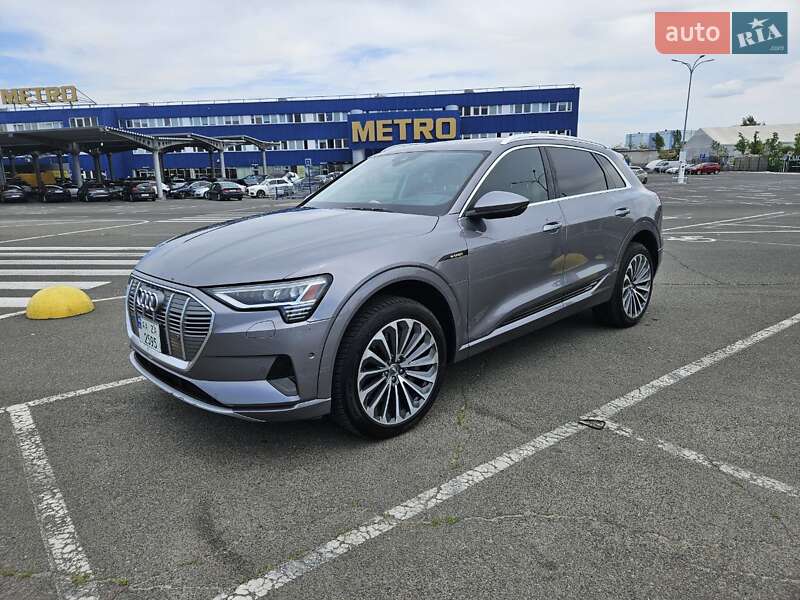 Audi E-tron (2019)
