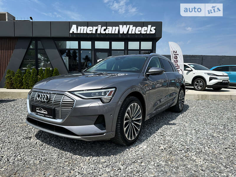 Audi E-tron (2019)