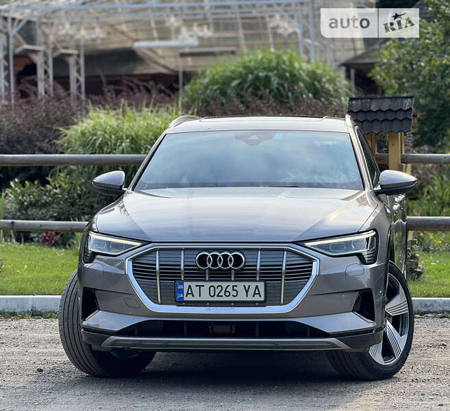 Audi E-tron (2019)