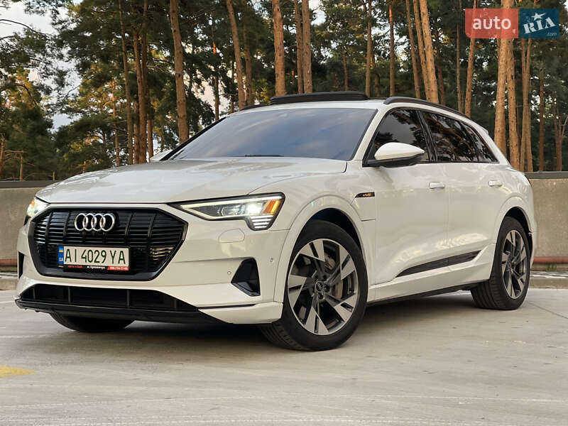 Audi E-tron (2020)