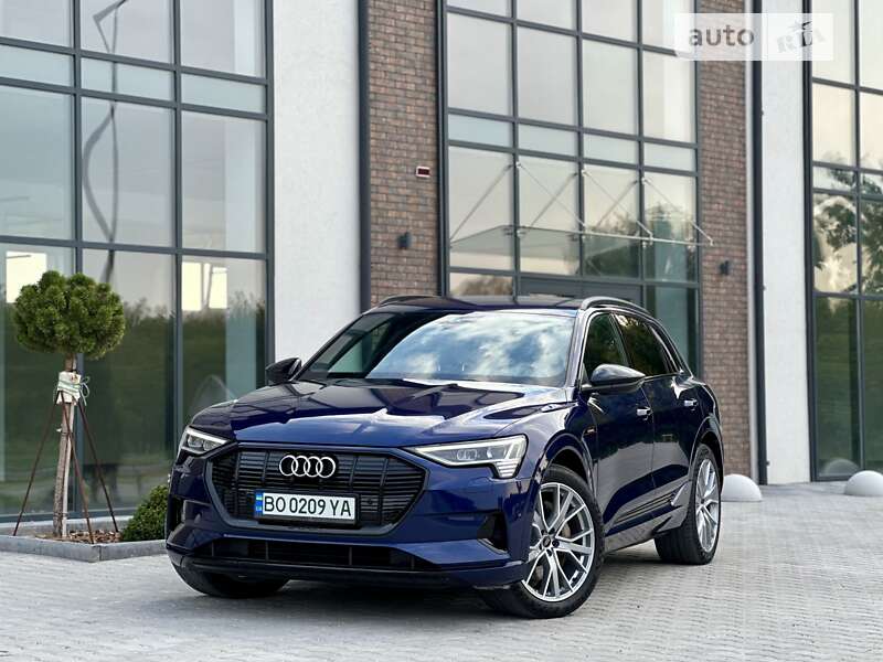 Audi E-tron (2019)