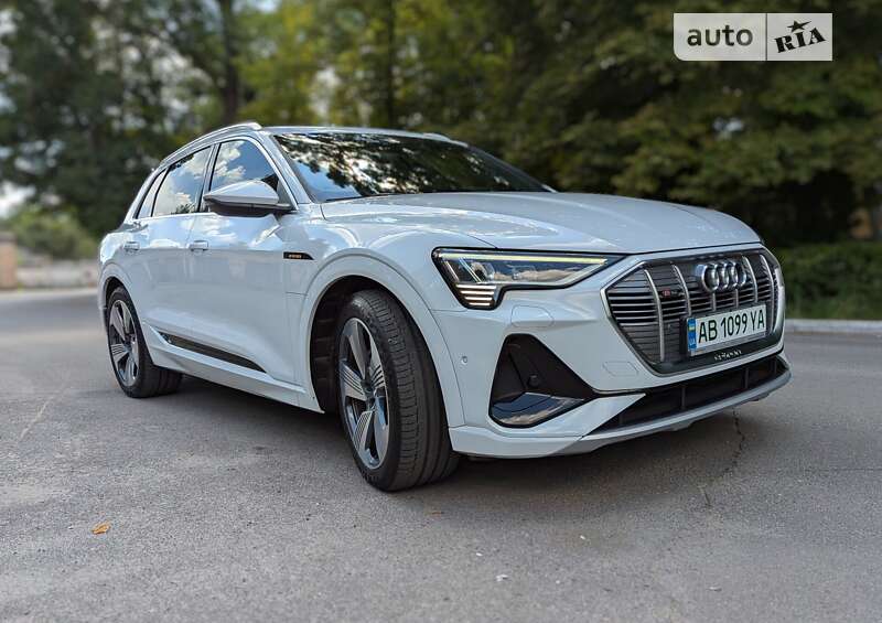 Audi E-tron (2020)