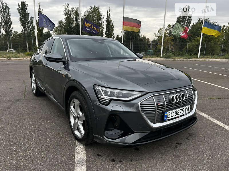 Audi E-tron (2020)