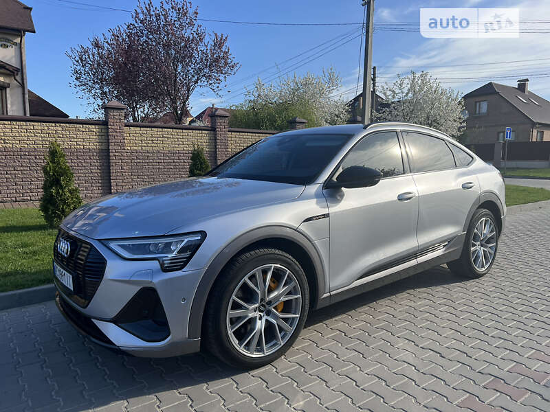 Audi E-tron (2020)