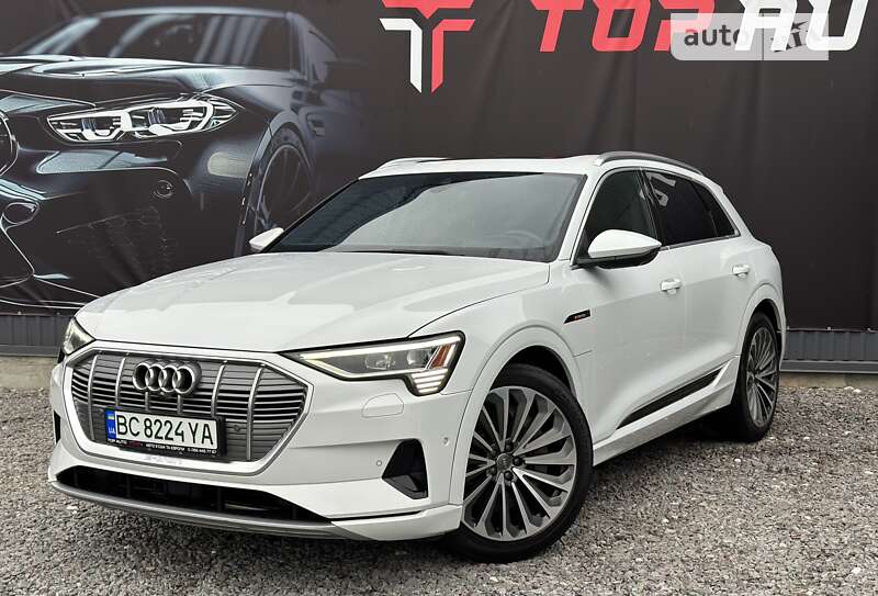 Audi E-tron (2019)