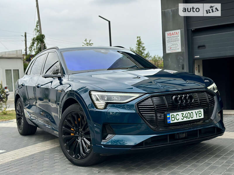 Audi E-tron (2019)