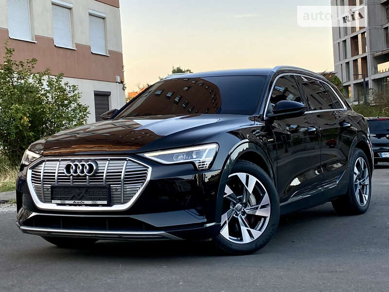 Audi E-tron (2020)