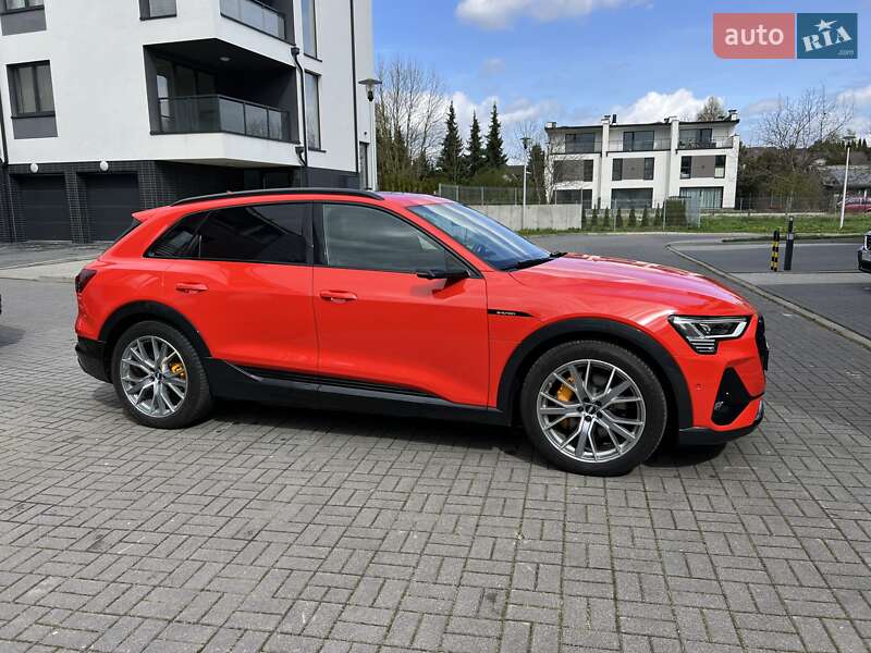 Audi E-tron (2020)