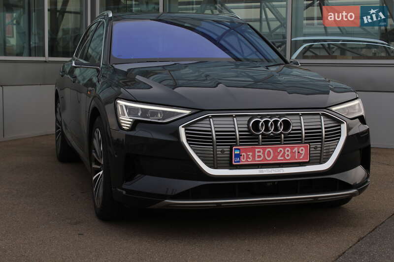 Audi E-tron (2019)