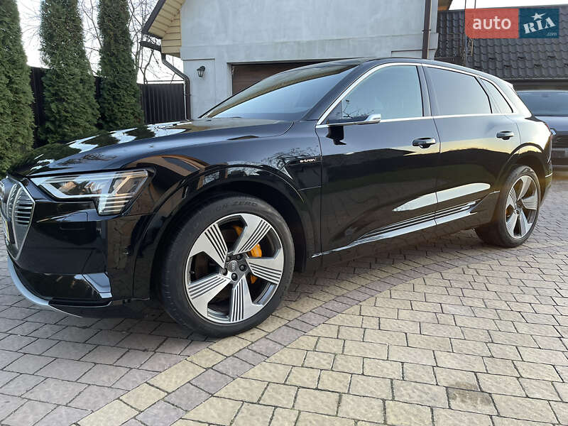 Audi E-tron (2019)