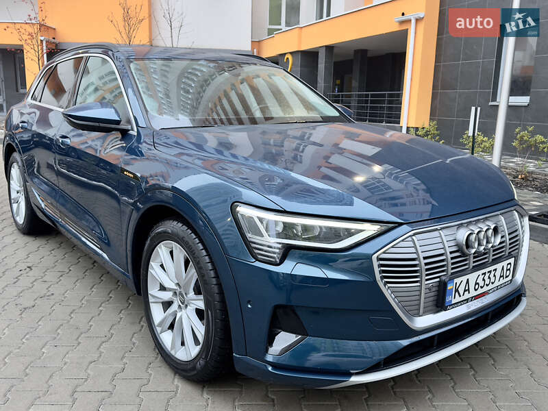 Audi E-tron (2020)