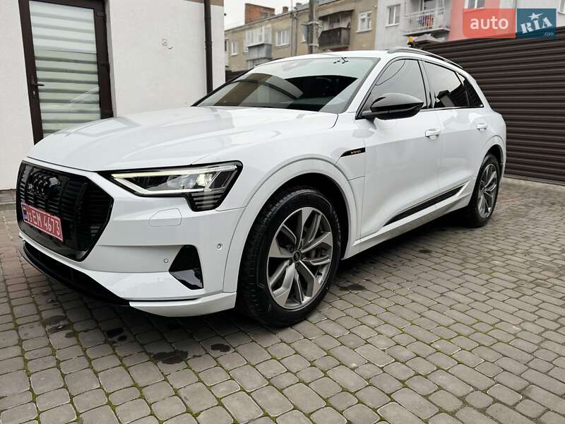 Audi E-tron (2021)