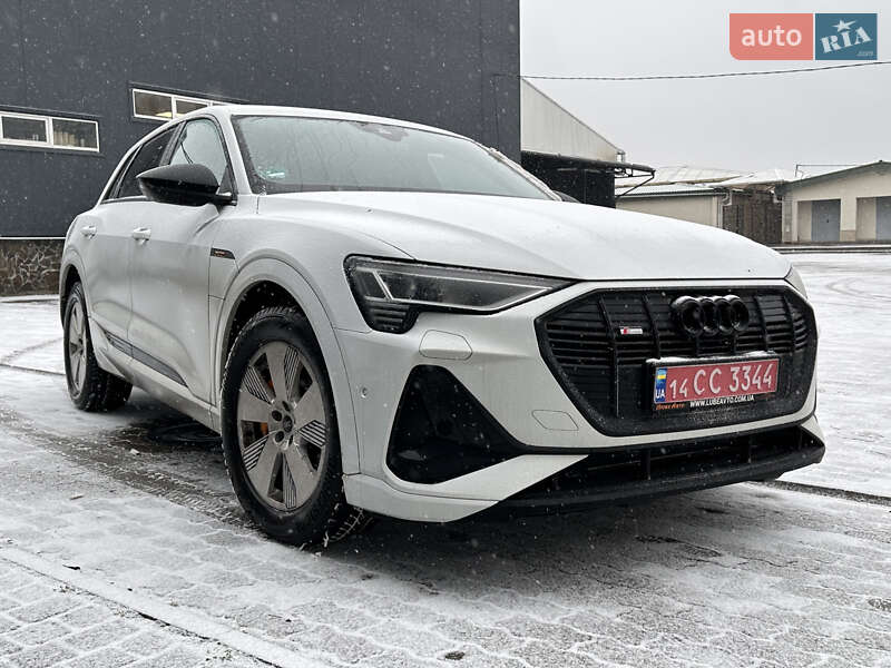 Audi E-tron (2021)