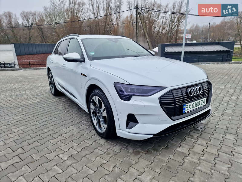 Audi E-tron (2019)