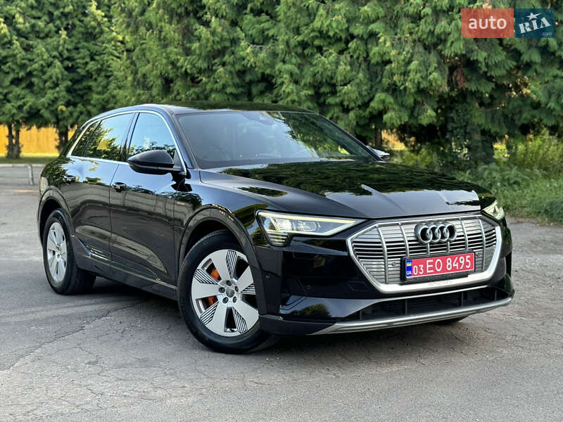 Audi E-tron (2019)