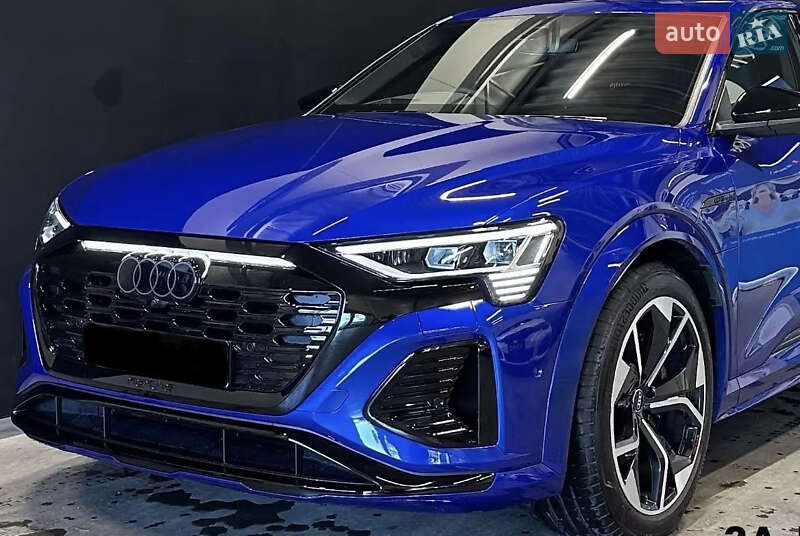 Audi E-tron (2022)