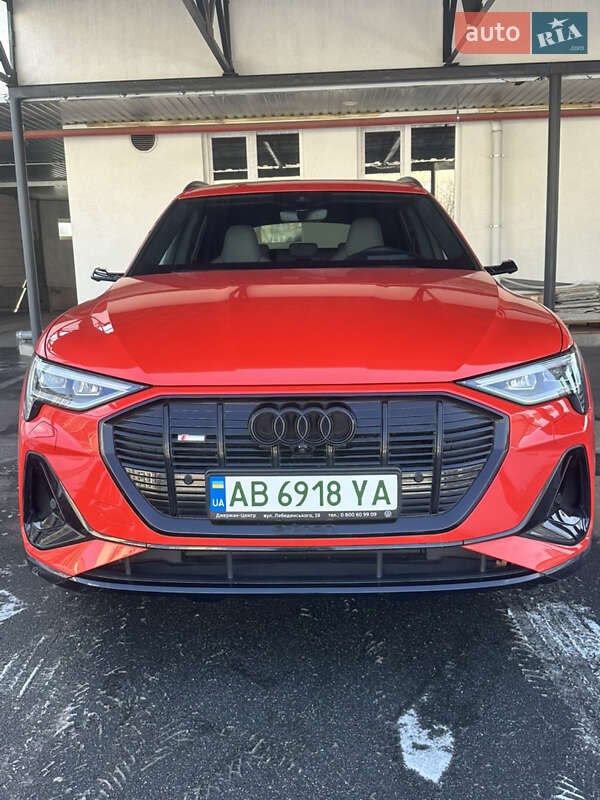 Audi E-tron (2020)